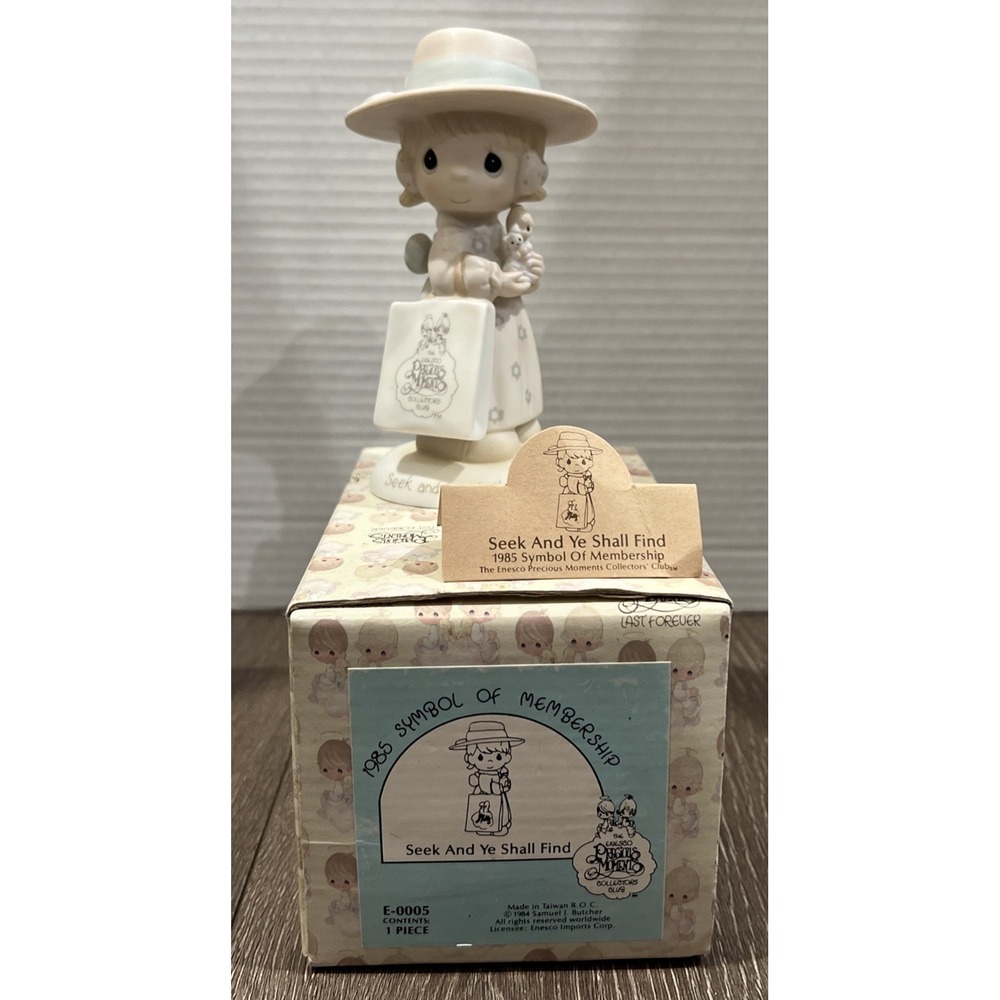 Precious Moments Seek And Ye Shall Find E-0005 Porcelain Figurine Charter Member